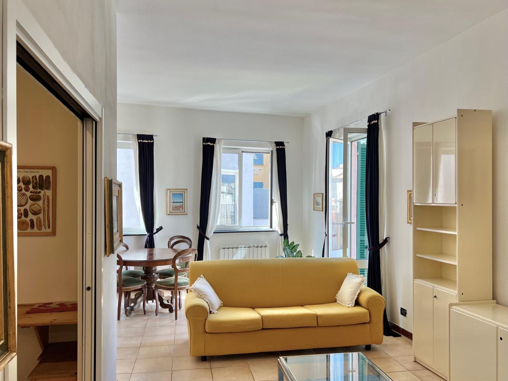 Lovingenoa Prione Apartment Ngoại thất bức ảnh